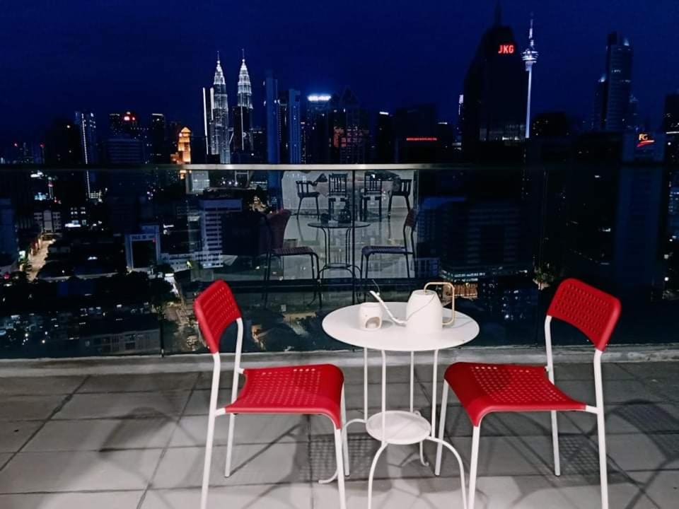 Wonderful Blue City View @Regalia Residence Куала Лумпур Екстериор снимка