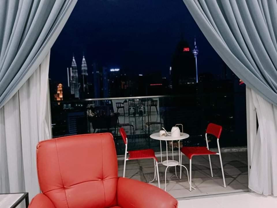 Wonderful Blue City View @Regalia Residence Куала Лумпур Екстериор снимка